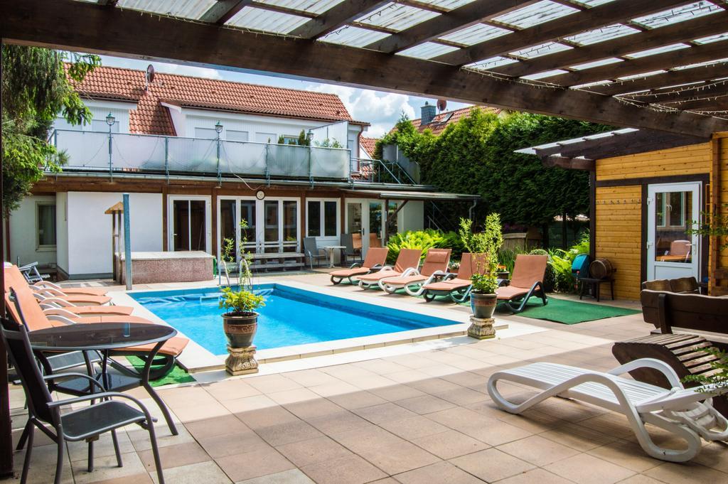 Hotel Am Gutspark Prager Gbr Leipzig Ngoại thất bức ảnh