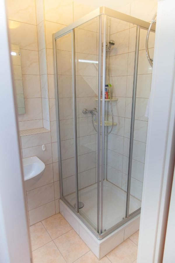 Hotel Am Gutspark Prager Gbr Leipzig Ngoại thất bức ảnh